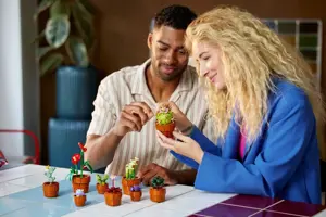 LEGO PIKTOGRAMOS 10329 MAŽYČIAI AUGALAI