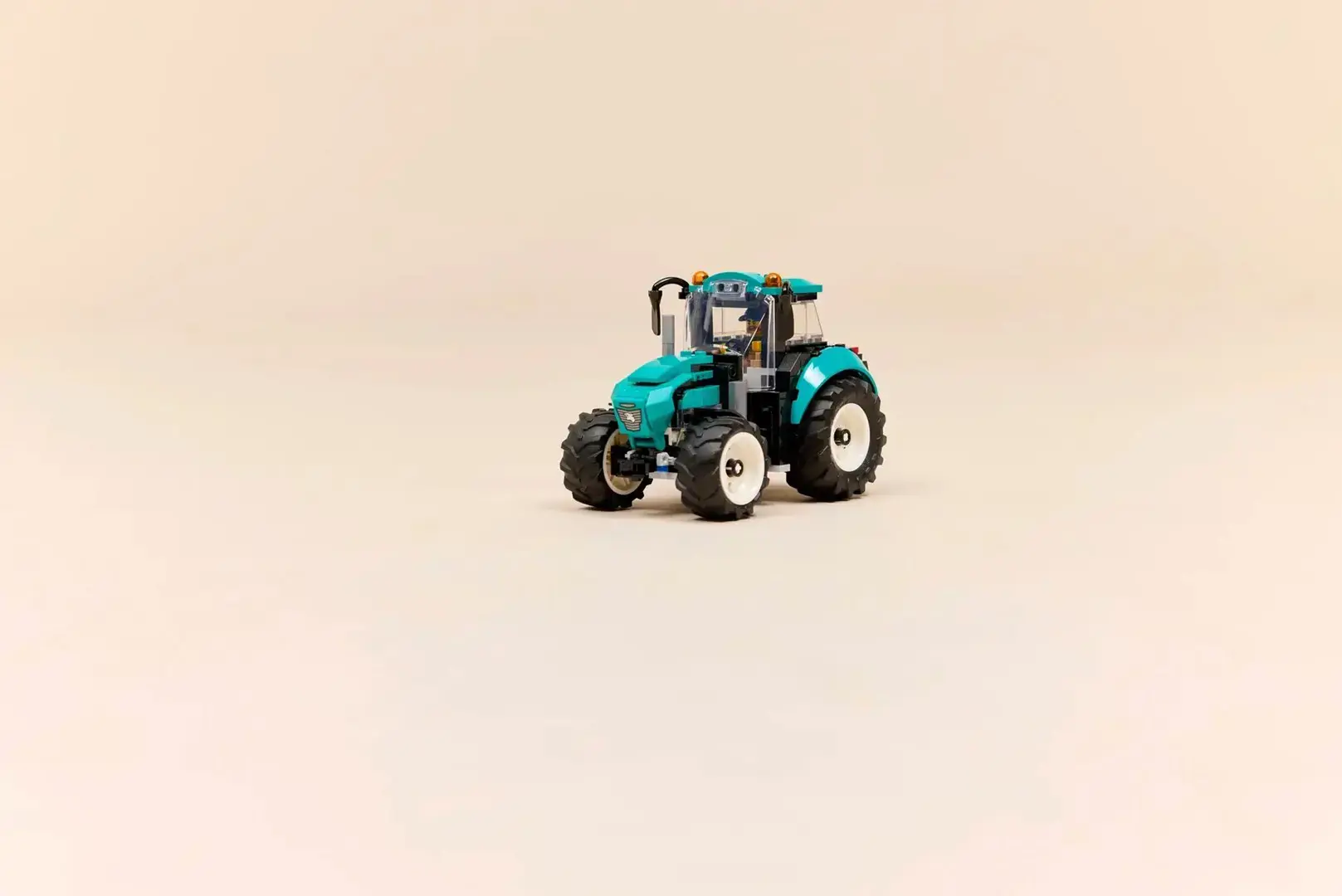 LEGO CITY 60498 Tractor