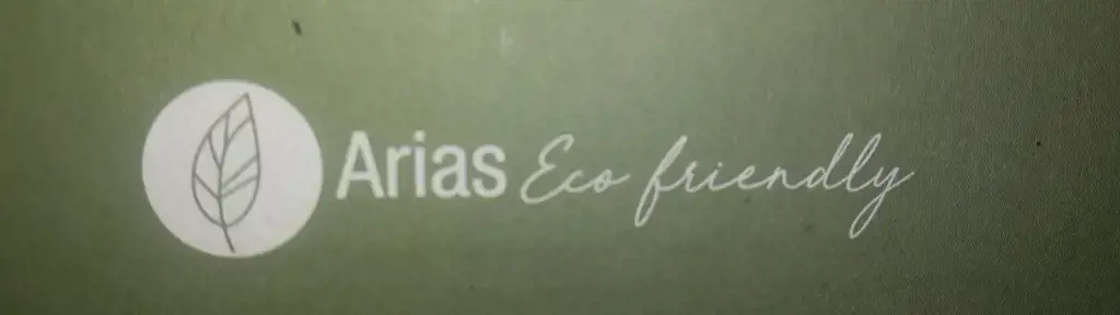 Lėlytė Carole su lininiais rūbeliais, 36 cm