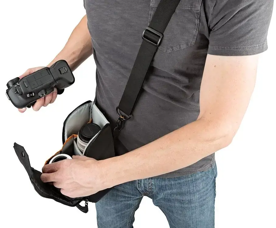 "Lowepro" objektyvų dėklas "ProTactic LensExchange 200 AW", juodas