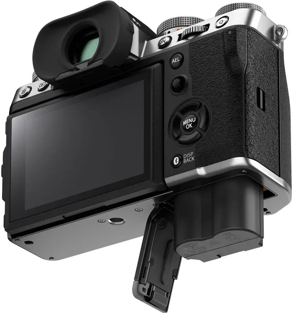 Fujifilm X-T5 body, silver