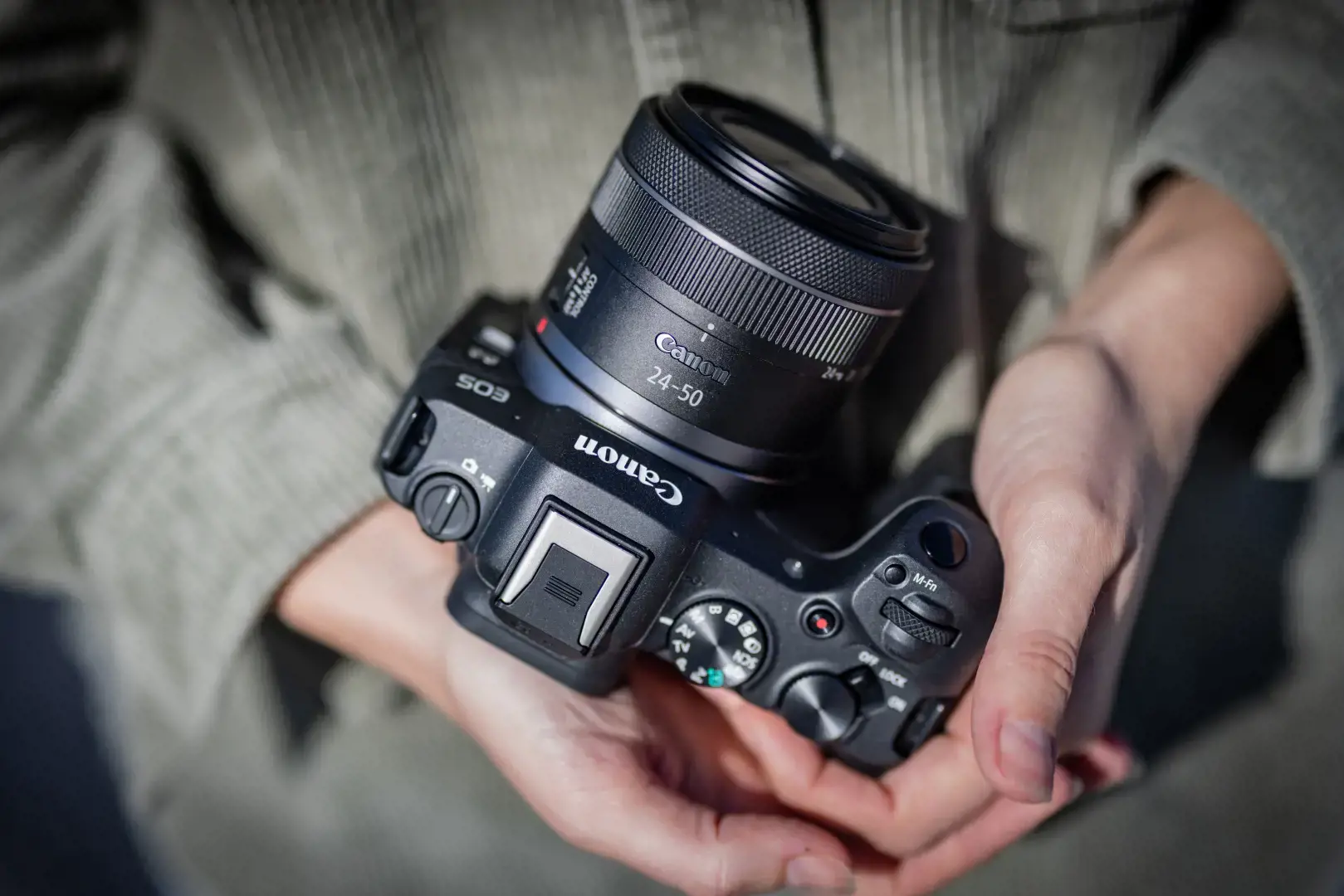 Canon EOS R8 + RF 24-50mm F4.5-6.3 IS STM Kit, 24.2 MP, 6000 x 4000 pixels, CMOS, 4K Ultra HD, Touchscreen, Black