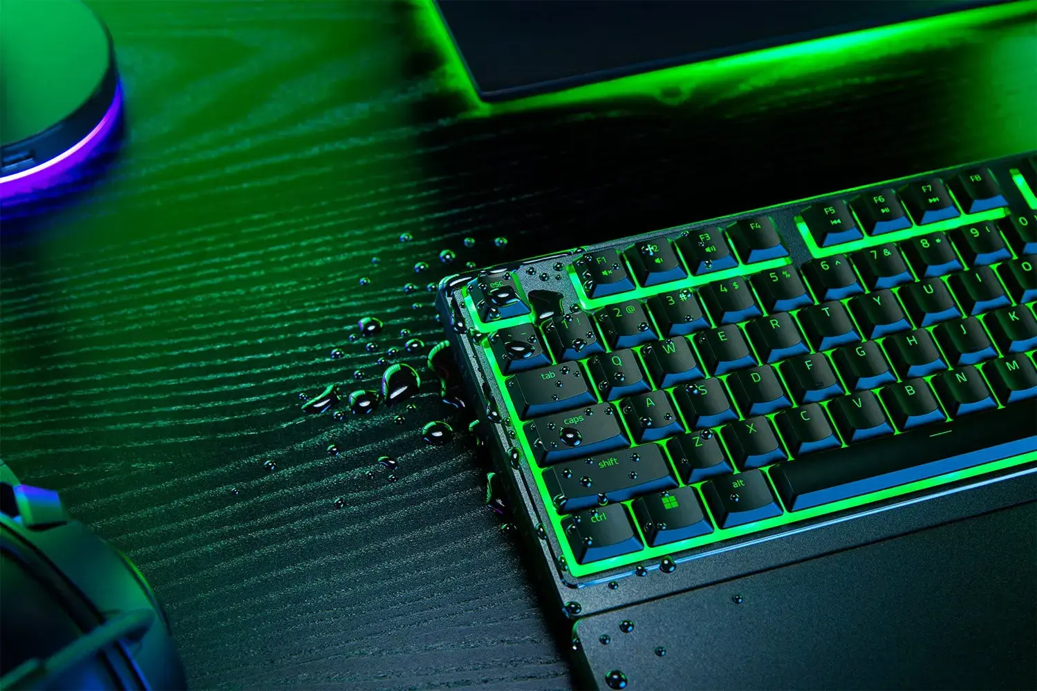 "Razer" žaidimų klaviatūra "Ornata V3 X" RGB LED apšvietimas, NORD, laidinė, juoda, tyli membrana, skaitmeninė klaviatūra