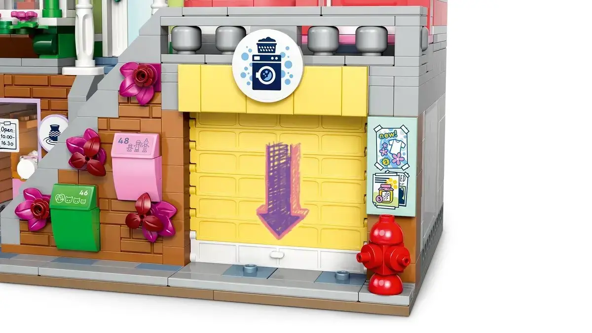 LEGO FRIENDS 42670 Heartlake City Apartments and Stores