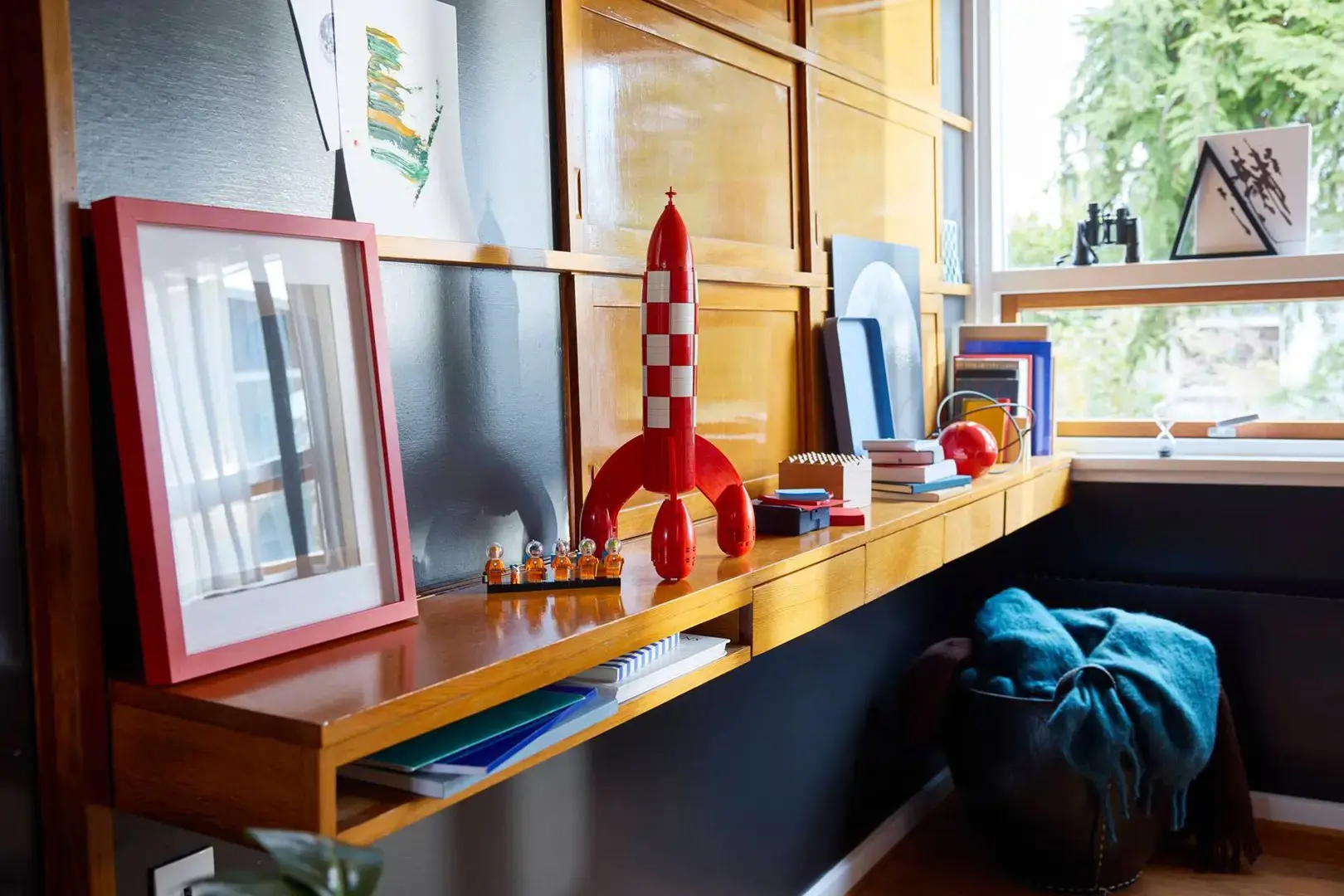 LEGO IDEAS 21367 Tintin Moon Rocket