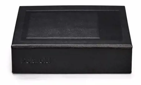 "Polaroid" albumas Mažas, juodas