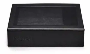 "Polaroid" albumas Mažas, juodas