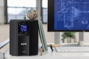 APC Smart-UPS C 1000VA LCD 230V su "SmartConnect