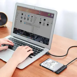 Ugreen 70609, HDD/SSD korpusas, 2,5", Serial ATA III, 5 Gb/s, karšto keitimo, juodas