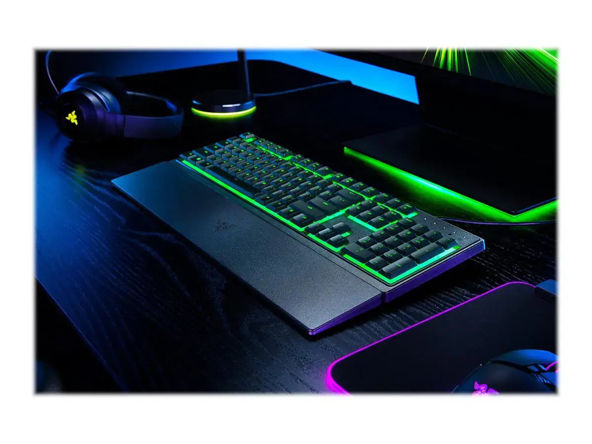 "Razer" žaidimų klaviatūra "Ornata V3 X" RGB LED apšvietimas, NORD, laidinė, juoda, tyli membrana, skaitmeninė klaviatūra
