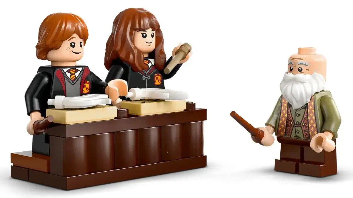 LEGO HARRY POTTER 76442 Hogwarts Castle - Charms Class