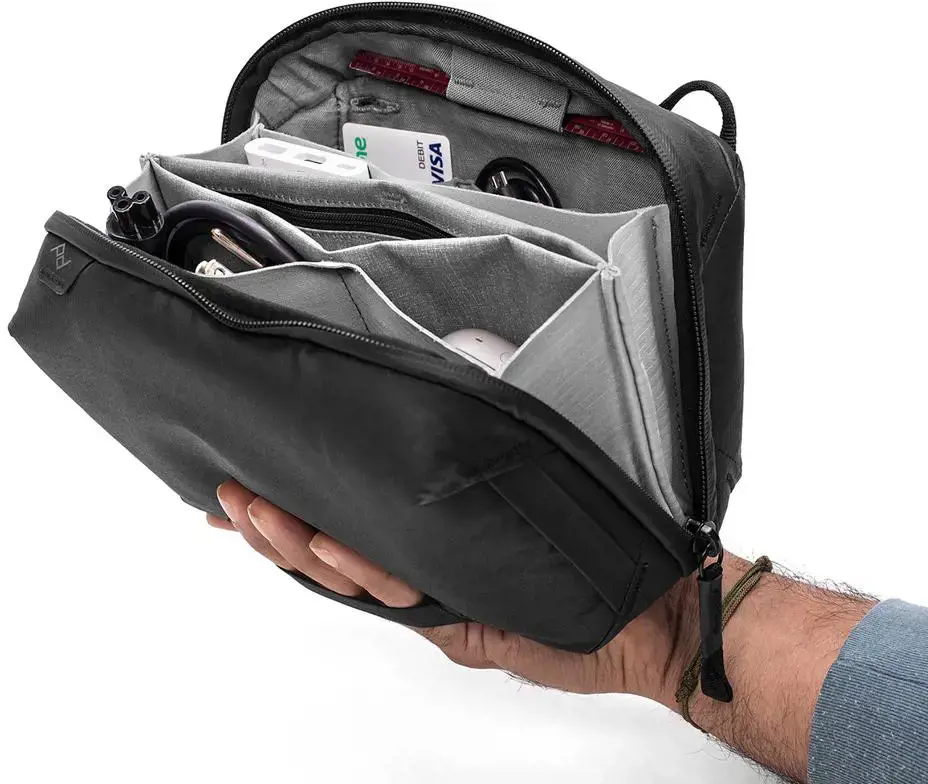 "Peak Design Tech Pouch", juoda