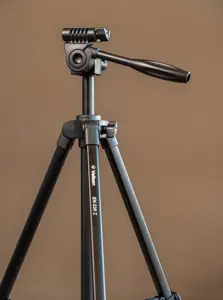 "Velbon" trikojis EX-230 II + telefono laikiklis