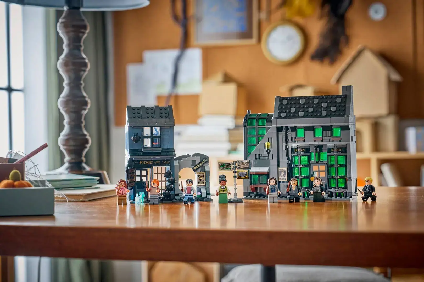 LEGO HARRY POTTER 76471 Knockturn Alley Wizarding Shops