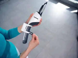 Leifheit Nemo 51042 window cleaner with Click system adapter