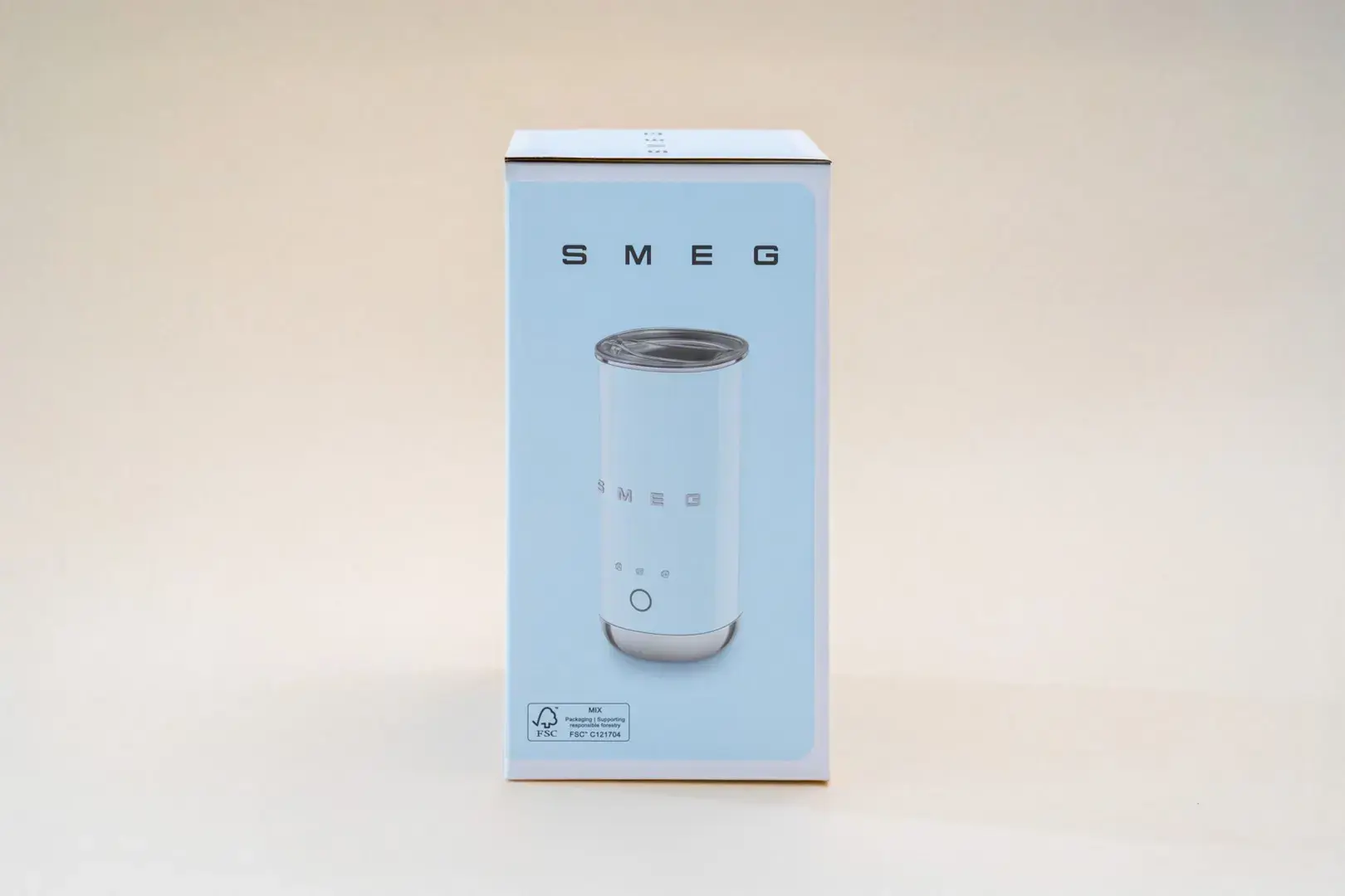 Smeg MFF02CREU Milk frother Cream