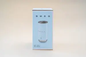 Smeg MFF02CREU Milk frother Cream