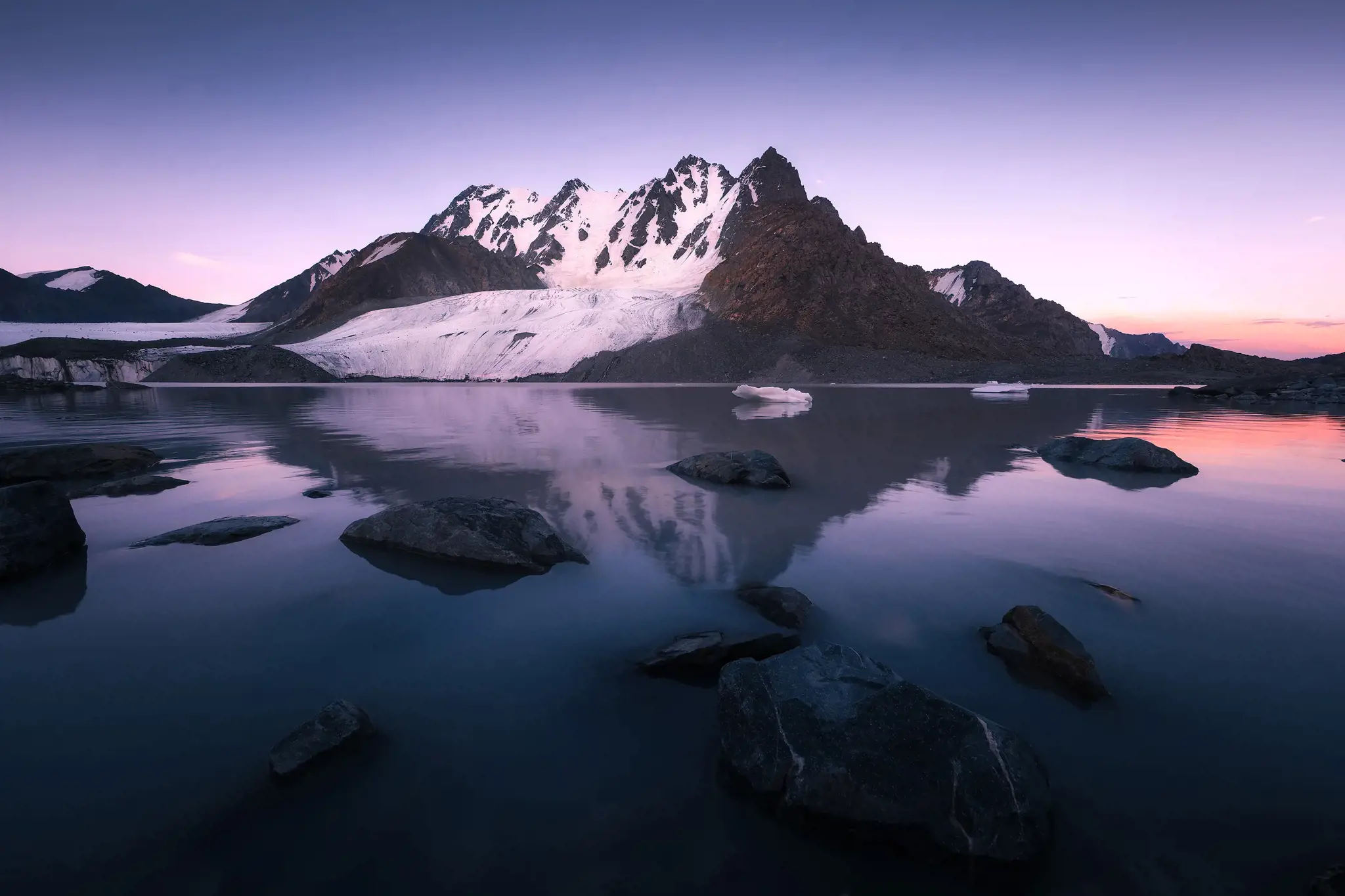 "Fujifilm X-H2" korpusas, juodas