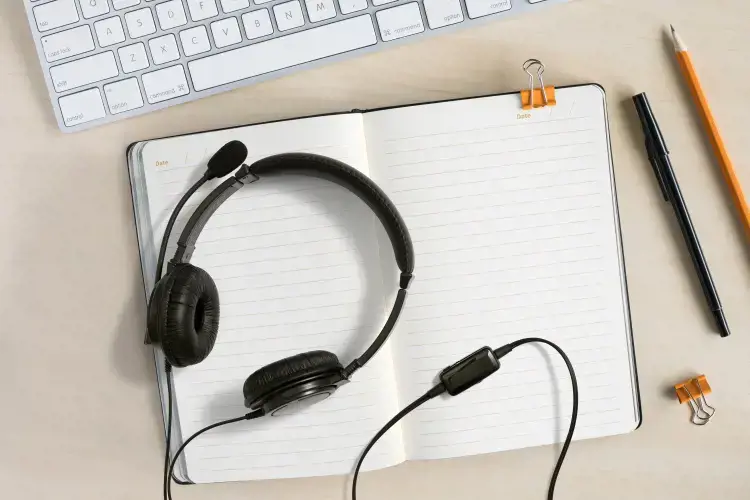 "Kensington Classic USB-A" ausinės su mikrofonu ir garsumo valdymu, laidinės, biuro / skambučių centras, ausinės, juodos spalvos