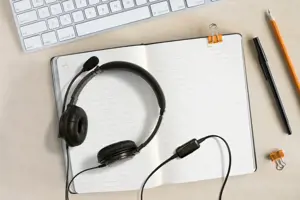 "Kensington Classic USB-A" ausinės su mikrofonu ir garsumo valdymu, laidinės, biuro / skambučių centras, ausinės, juodos spalvos