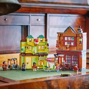 LEGO HARRY POTTER 76452 Quality Quidditch Supplies & Ice Cream Parlour