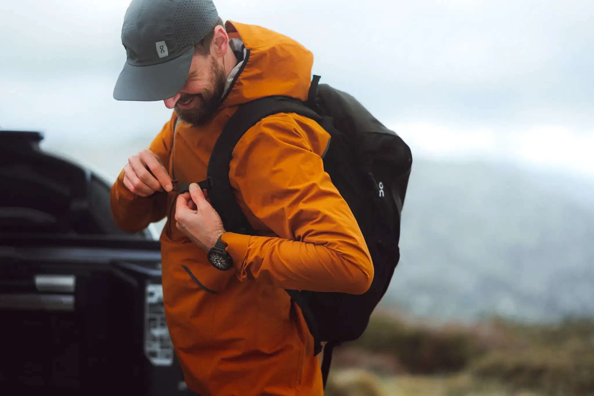 Polar Grit X2 Pro S/L, night black