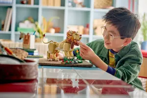 LEGO CREATOR 3 IN 1 31386 Wild Animals: Majestic Lion