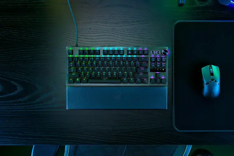 "Razer Huntsman V3 Pro" be klaviatūros žaidimų klaviatūra Laidinė JAV juoda analoginė optinė