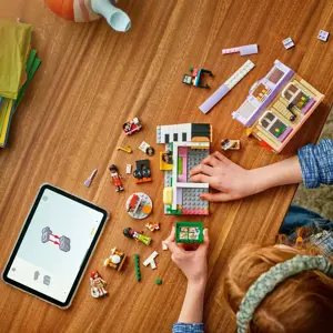 LEGO FRIENDS 42653 Music Store & Apartment