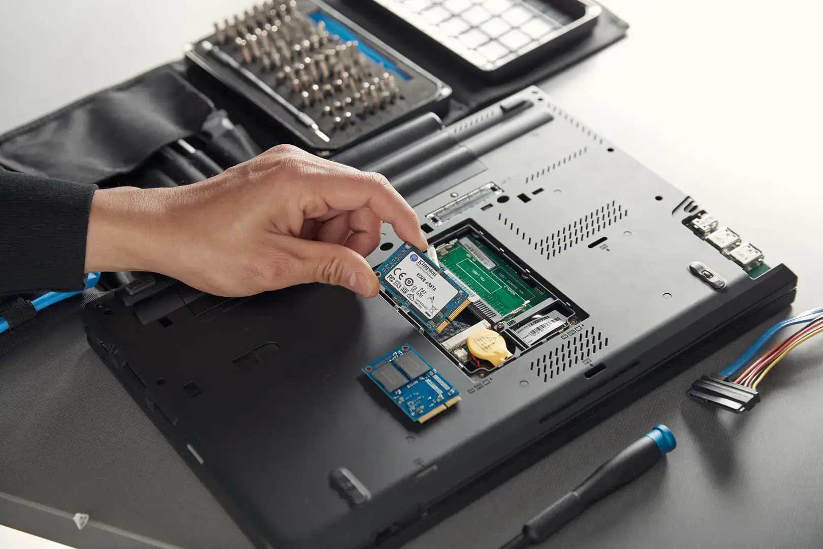 SSD diskas KINGSTON KC600 256 GB, mSATA, SATA 6Gb/s