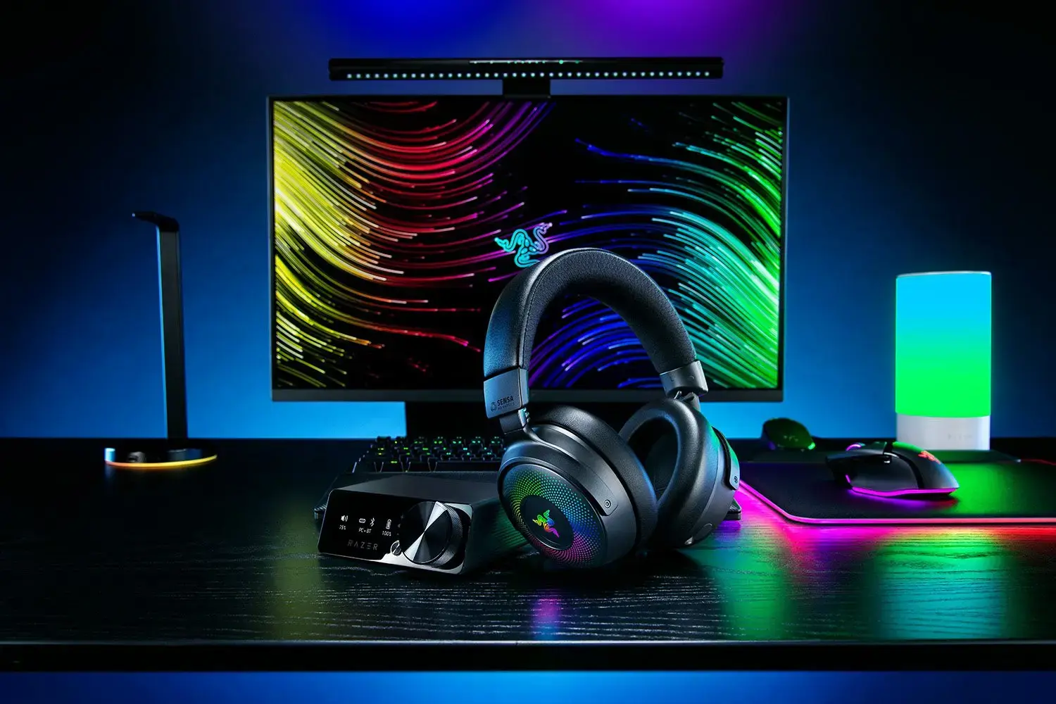 Razer Gaming Headset | Kraken V4 Pro | Bluetooth | Over-ear | Microphone | Wireless | Black