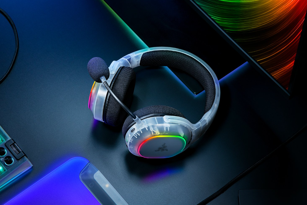 Razer Multi-Platform Gaming Headset | Barracuda X Chroma | Bluetooth | Over-Ear | Microphone | Wireless | Phantom White Edition