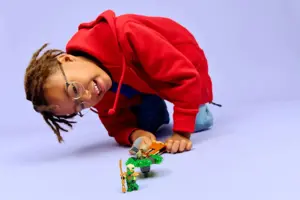 LEGO NINJAGO 71850 Lloyd vs Elemental Monster Spinner