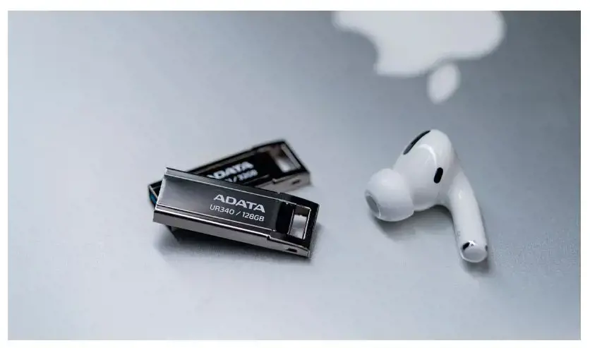 ADATA UR340 128GB USB 3.2