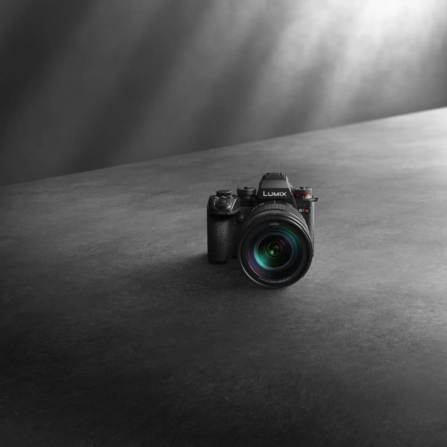 Panasonic Lumix DC-S1 II E + 24-105mm Kit