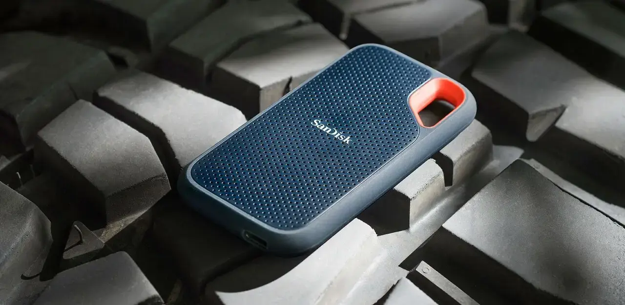 "SanDisk Extreme Portable SSD V2" 1,0 TB USB 3.2 1050MB/s skaitymui, 1000MB/s rašymui