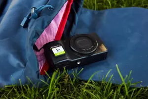 KINGSTON 1TB CANVAS SELECT PLUS SD -MUISTIKORTTI