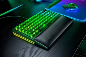 Razer BlackWidow V4 75% | Mechanical Gaming keyboard | Wired | US | Phantom Green Edition | Razer Mechanical Switches (Tactile)