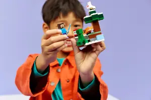 LEGO MINECRAFT 21583 Steve's Taiga Adventure