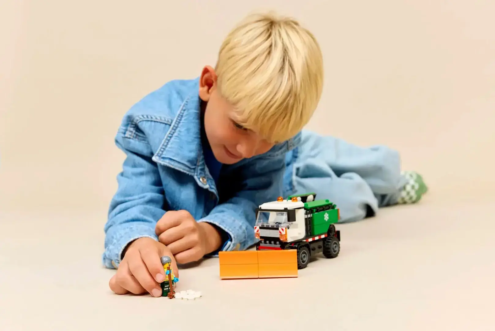 LEGO CITY 60490 Snowplow
