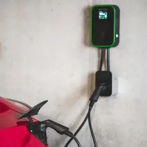 GREEN CELL sieninė dėžutė su 2 tipo kištukiniu lizdu 32A 3P 22kW