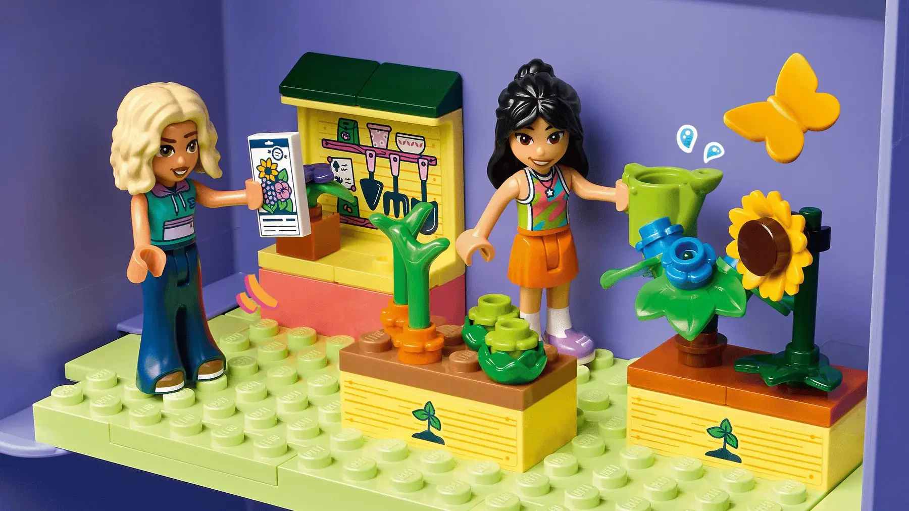 LEGO FRIENDS 42697 Creative Dollhouse Suitcase