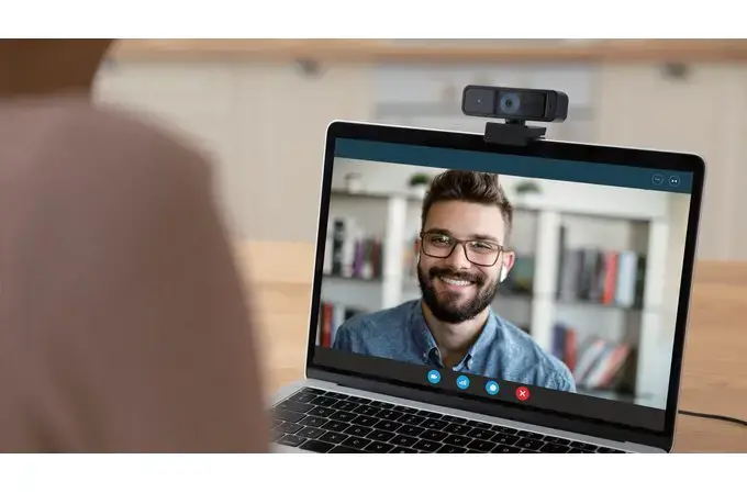 Kensington W2000 1080p automatinio fokusavimo internetinė kamera, 1920 x 1080 taškų, "Full HD", 30 kadrų per sekundę, 2x, apsauginis gaubtas, 75°