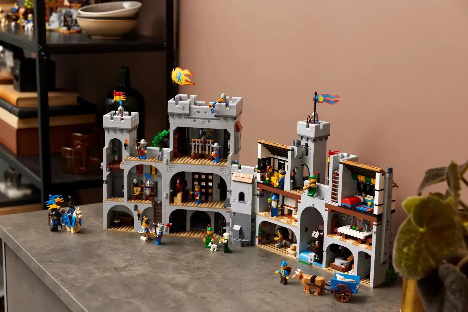 LEGO ICONS 10305 Lion Knights' Castle