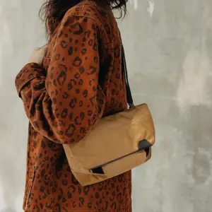 Peak Design Field Pouch V2, coyote