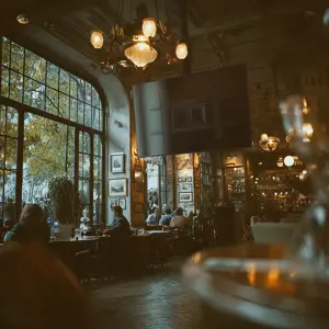 Universalus LED LCD monitorius su LCD OLED QLED ekranu, skirtas montuoti prie lubų 23-100 colių maks. 50 kg Max VESA 600x400