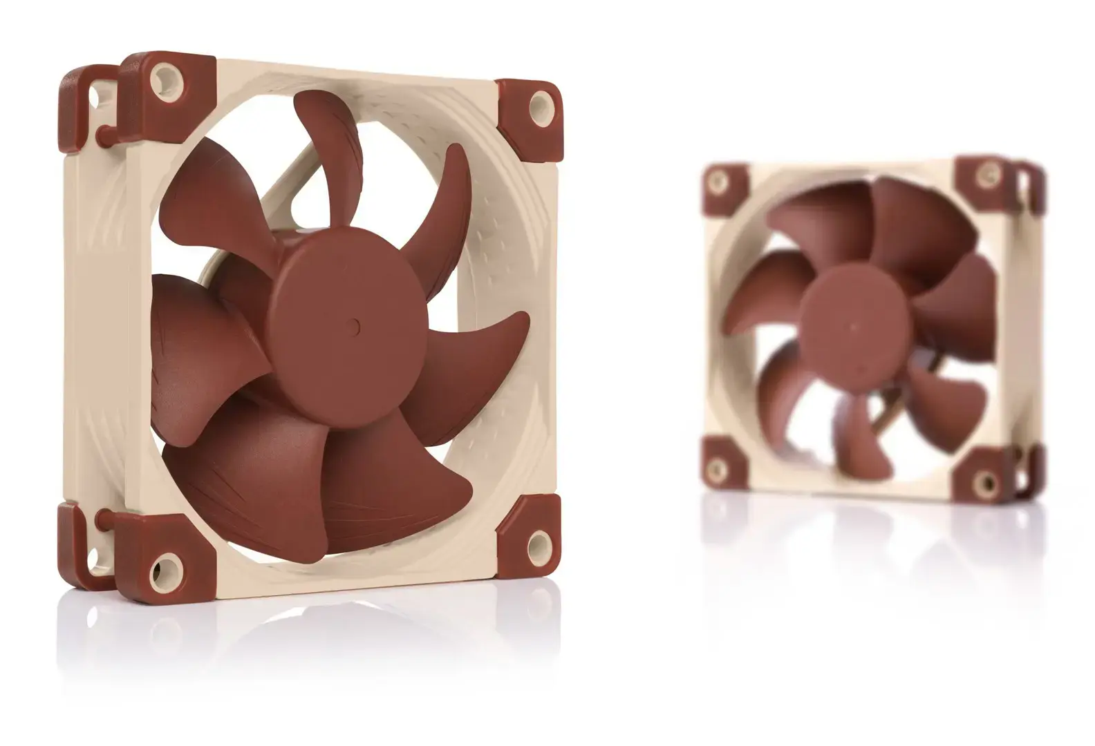 Noctua NF-A8 PWM kompiuterio aušinimo sistema Kompiuterio korpuso ventiliatorius 8 cm, smėlio spalvos, rudas