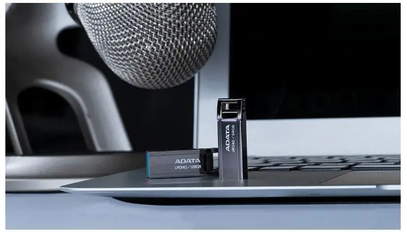 ADATA UR340 128GB USB 3.2