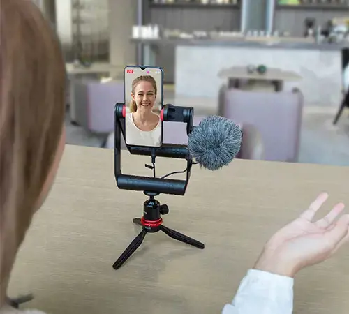 "Boya" išmaniojo telefono vaizdo įrašų rinkinys BY-VG380