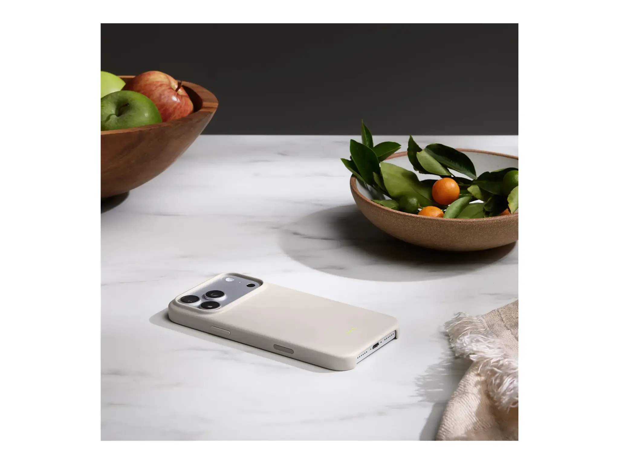 Apple iPhone 17 Pro Max Case with MagSafe and Camera Control — Lime Stone | Apple